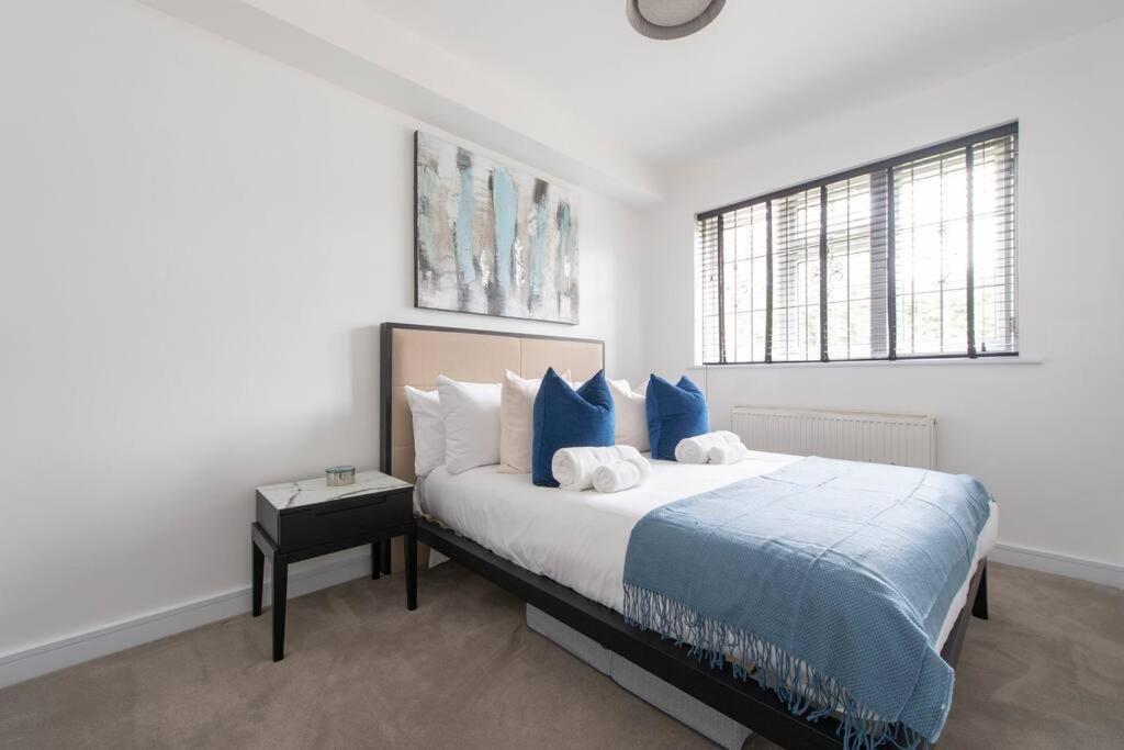 2 Bedroom Modern Urban Sanctuary 1Cc - Cherrydeal Лондон Экстерьер фото